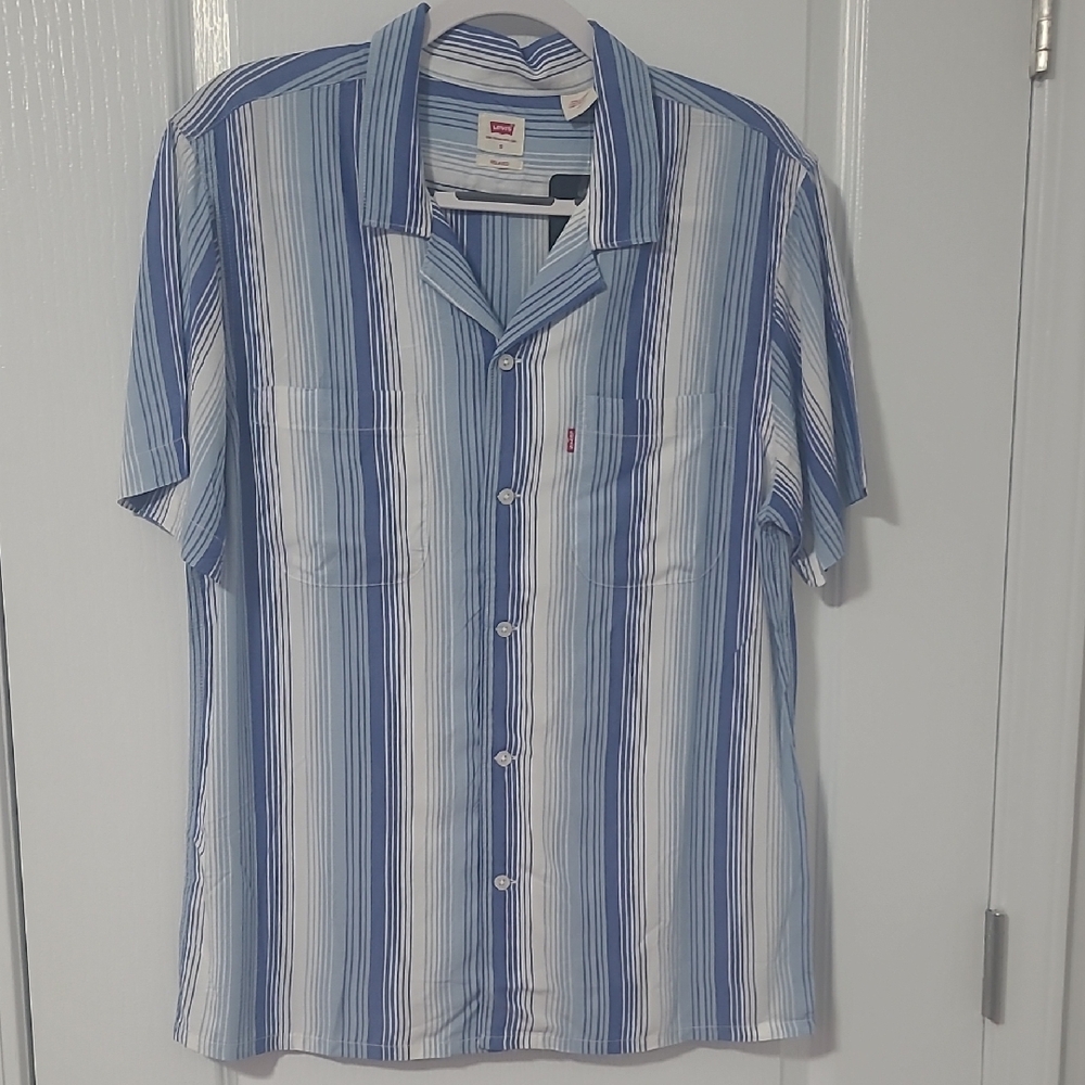 NWT Levi's Men's Casual Blue and White Striped Shirt